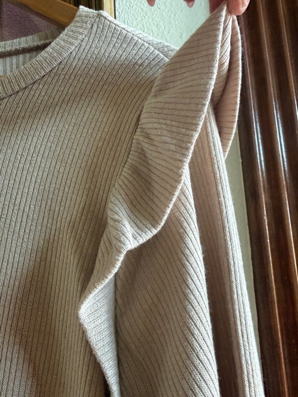 Gilli Ribbed Long-Sleeve Top with Ruffle Shoulders - Picture 3 of 5